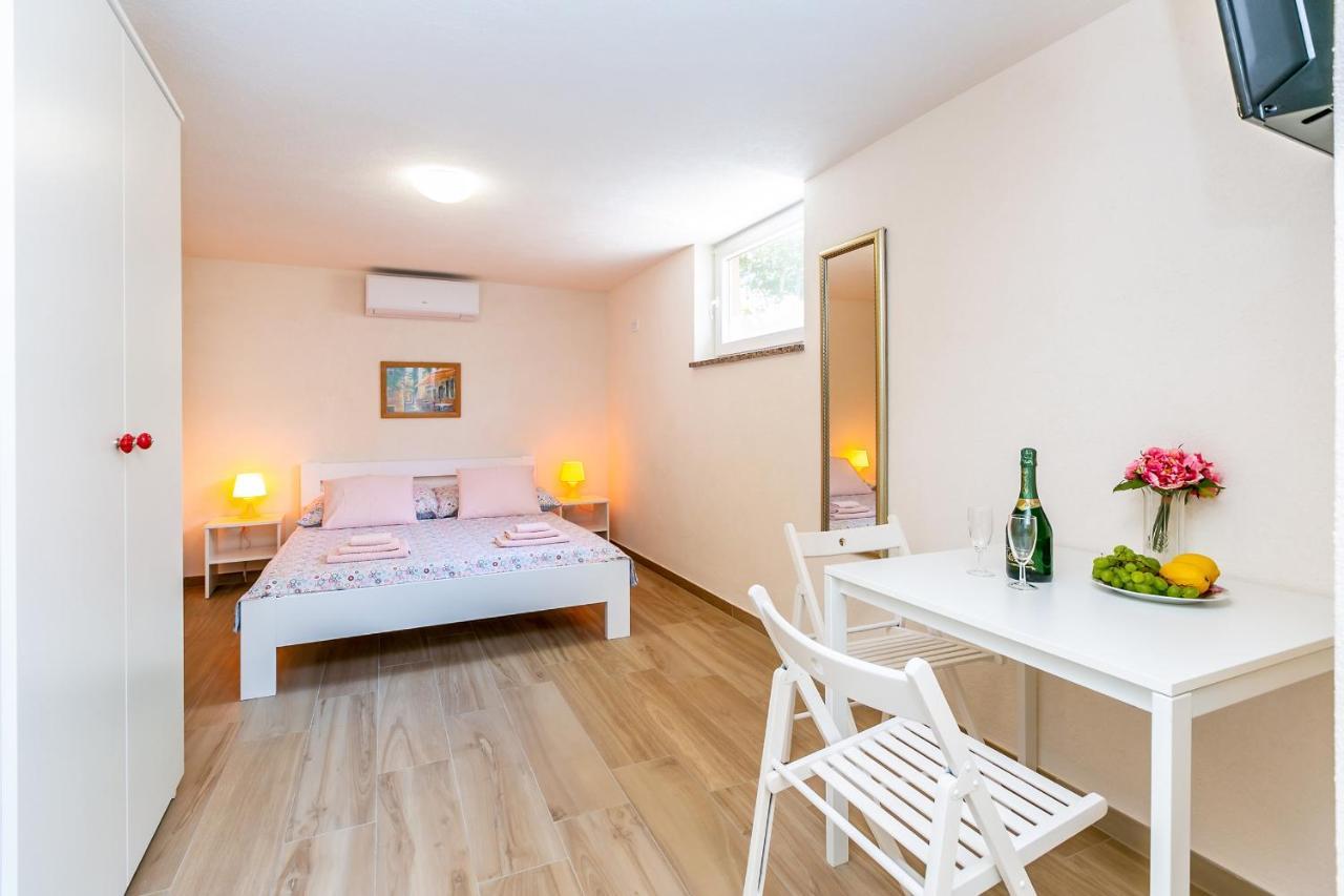 Апартаменты Apartman Hana Омишаль Экстерьер фото